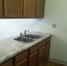 300 Sand Hill Manor Dr in Houghton Lake, MI - Building Photo - Building Photo