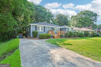 125 Chappell Rd SW in Atlanta, GA - Building Photo - Building Photo