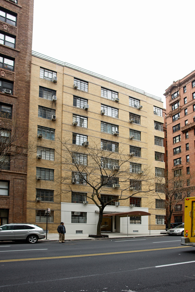 315 West End Ave in New York, NY - Building Photo - Building Photo