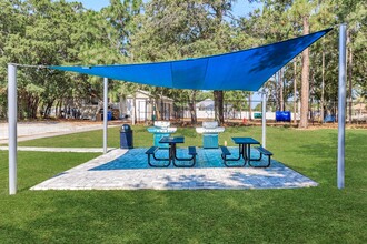 Ariel Springs in Spring Hill, FL - Building Photo - Building Photo