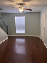 503 E 6th St, Unit 2BR TH in Little Rock, AR - Foto de edificio - Building Photo