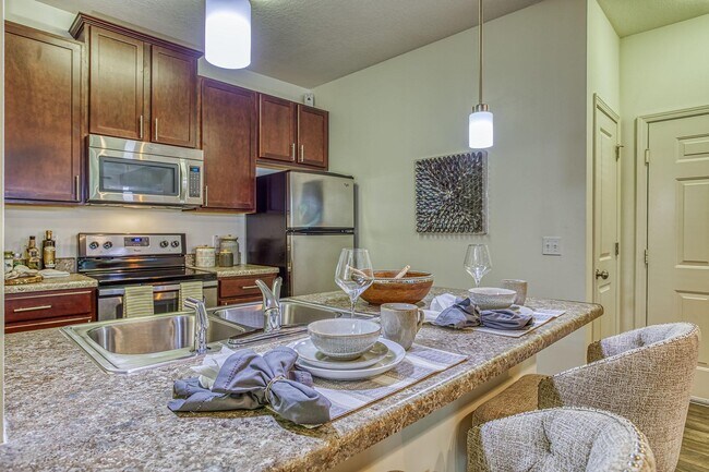 The Links at Pebble Creek Apartments in Tampa, FL - Building Photo - Building Photo