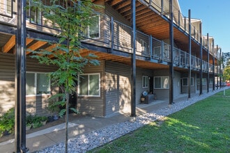 Riverbend Apartments in Missoula, MT - Building Photo - Building Photo