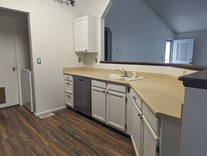 1610 Ervine Ave in Longmont, CO - Building Photo - Building Photo
