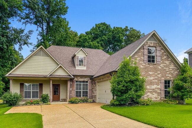 property at 706 Bending Oak S