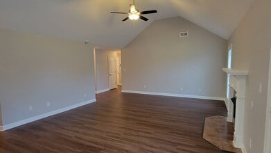 22 Grove Hill Ln in Jackson, TN - Building Photo - Building Photo