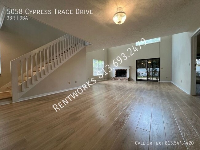 5058 Cypress Trace Dr in Tampa, FL - Building Photo - Building Photo