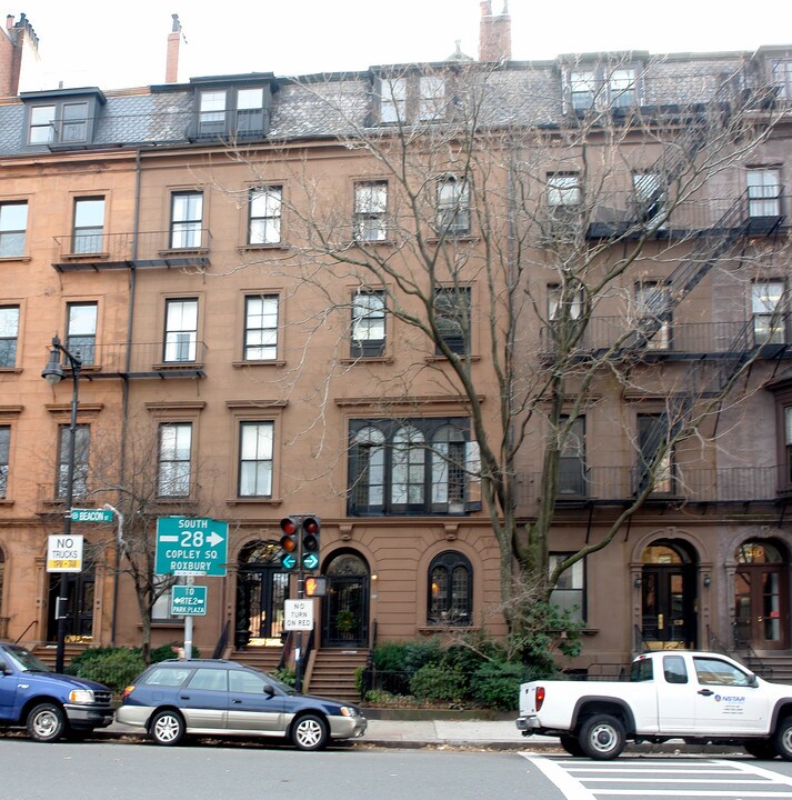 105 Beacon St in Boston, MA - Foto de edificio