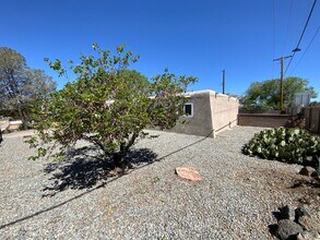 11725 Copper Ave NE in Albuquerque, NM - Building Photo - Building Photo