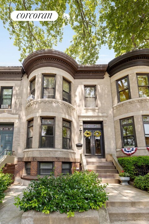 651 76th St in Brooklyn, NY - Building Photo