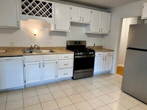 935 DeKalb Ave in Sycamore, IL - Building Photo - Building Photo