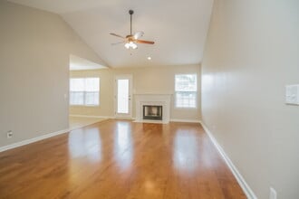 7405 E Winchester Dr in Nashville, TN - Building Photo - Building Photo