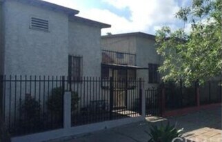 7617 S Main St in Los Angeles, CA - Building Photo