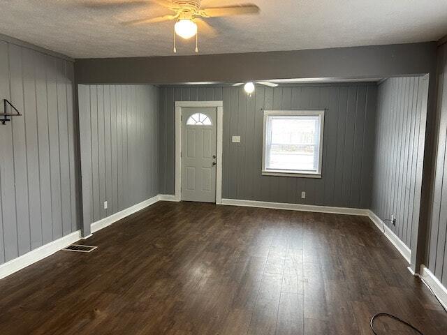 2105 S Waldemere Ave in Muncie, IN - Building Photo - Building Photo