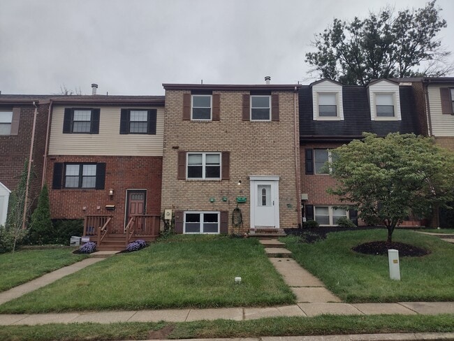 10 Pickersgill Sq in Owings Mills, MD - Building Photo - Building Photo