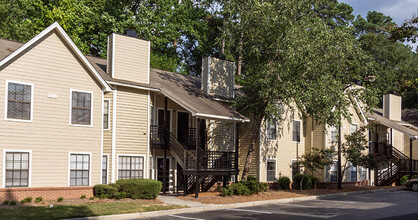 Bradford Pointe Apartments in Augusta, GA - Building Photo - Building Photo