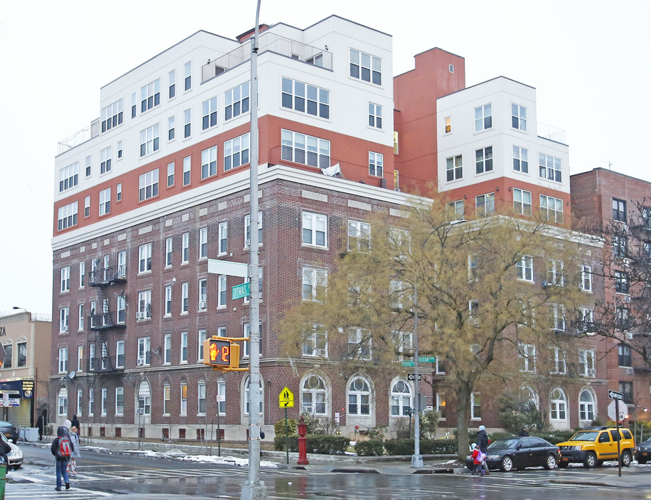 490 Ocean Parkway in Brooklyn, NY - Building Photo