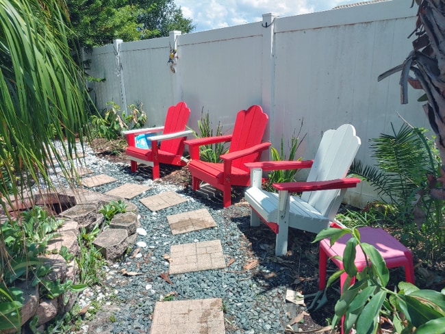 property at 6724 Mirror Lake Ave