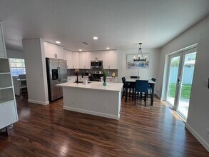 3318 Blue Fin Dr in West Palm Beach, FL - Building Photo - Building Photo
