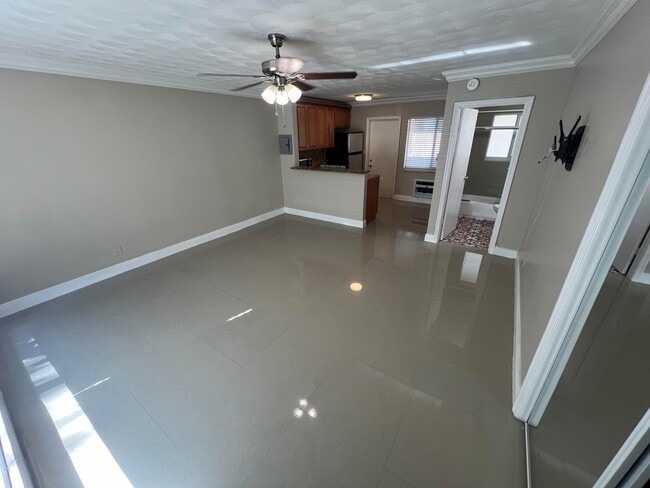 2809 Middle River Dr in Fort Lauderdale, FL - Building Photo - Building Photo