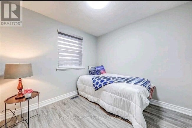 574 Crerar Ave in Oshawa, ON - Building Photo - Building Photo