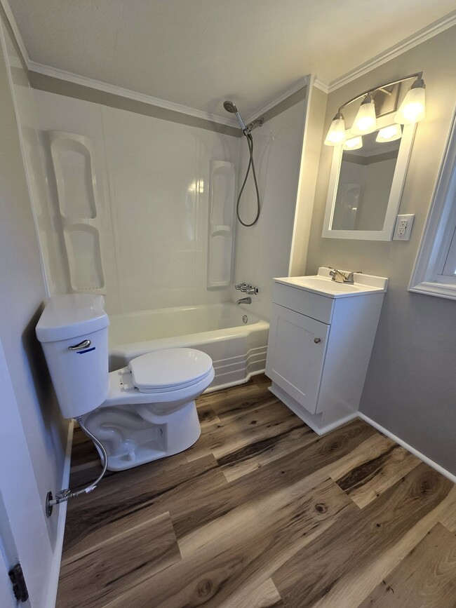 property at 880 Franklin Turnpike