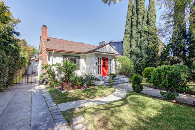 property at 835 N Ogden Dr