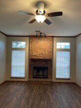 9933 Fox Fair Hollow in Midwest City, OK - Building Photo - Building Photo