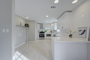 1914 Lynnview Dr in Houston, TX - Building Photo