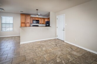 1305 Kings Way in Del Rio, TX - Building Photo - Building Photo