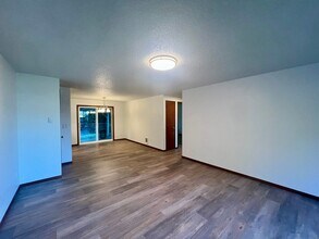 1205 Mary Lou St SE in Olympia, WA - Building Photo - Building Photo