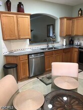 9600 Roundstone Cir in Ft. Myers, FL - Building Photo - Building Photo