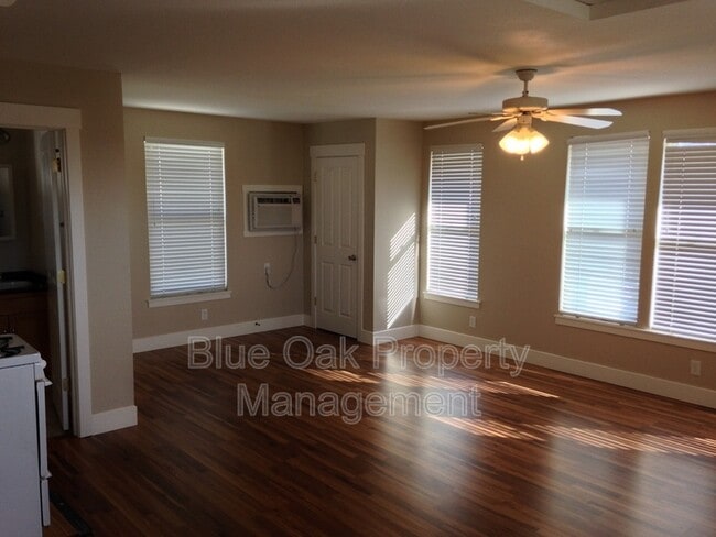 1833 Roth St in Chico, CA - Building Photo - Building Photo