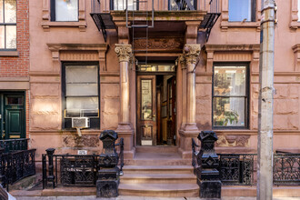 268 W 12th St in New York, NY - Foto de edificio - Building Photo