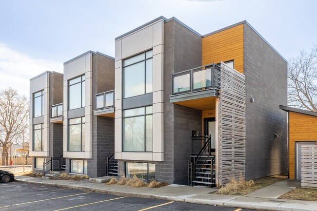 57 Crémazie St
