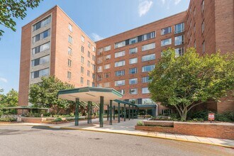 4301 Massachusetts Ave NW in Washington, DC - Building Photo - Building Photo