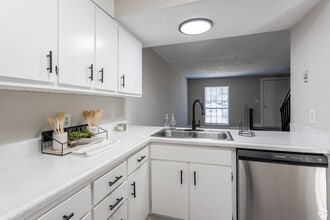 Southridge in Griffin, GA - Building Photo - Building Photo