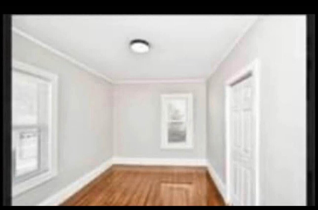 93 Brent St in Boston, MA - Building Photo