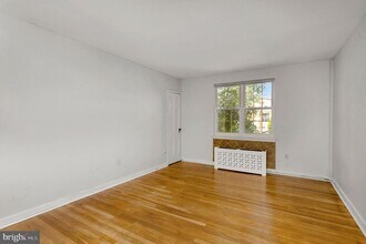 3201 Commonwealth Ave in Alexandria, VA - Building Photo - Building Photo