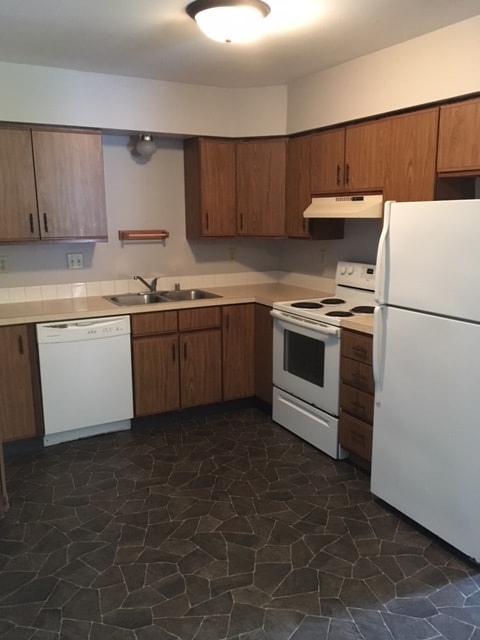 318 Green Meadow Dr in Wautoma, WI - Building Photo - Building Photo