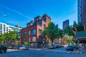 The Concord in Brooklyn, NY - Foto de edificio - Building Photo