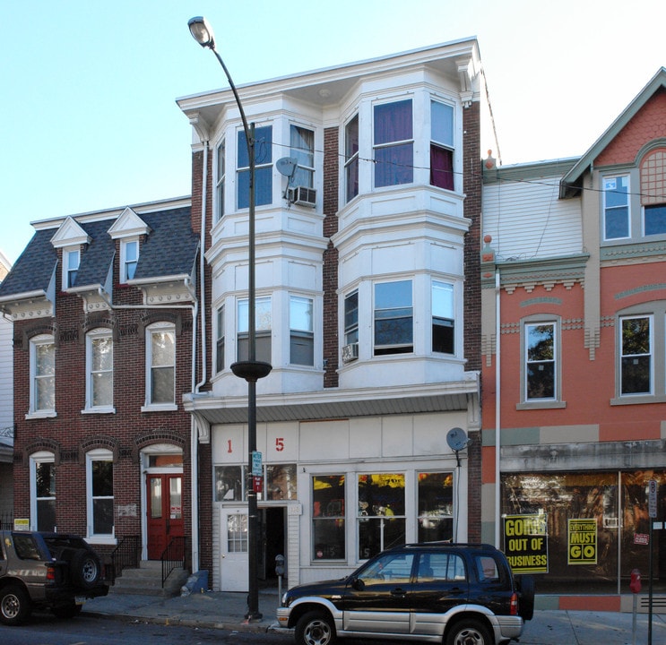 115 N 8th St in Allentown, PA - Building Photo