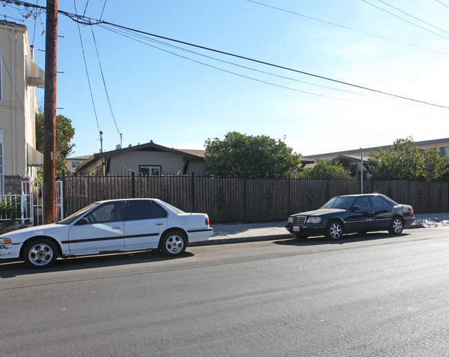 1262 N Kingsley Dr in Los Angeles, CA - Building Photo - Building Photo