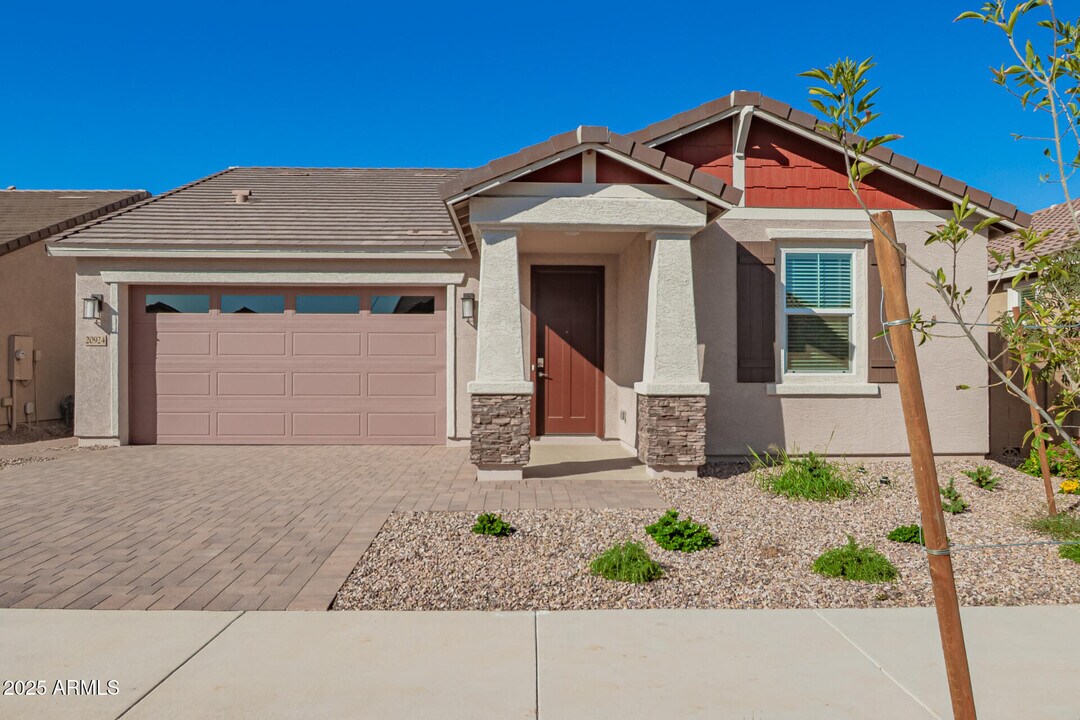 20924 S 231st Way in Queen Creek, AZ - Building Photo