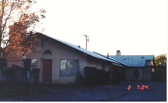 20445 Rimrock Rd in Apple Valley, CA - Building Photo - Building Photo