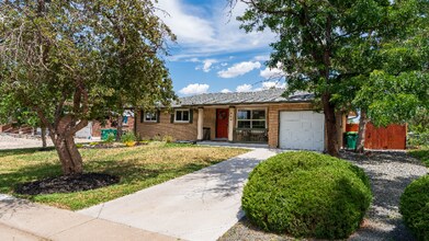 480 Troy St in Aurora, CO - Building Photo - Building Photo