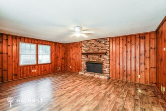 230 St Andrews Rd in Columbia, SC - Building Photo - Building Photo