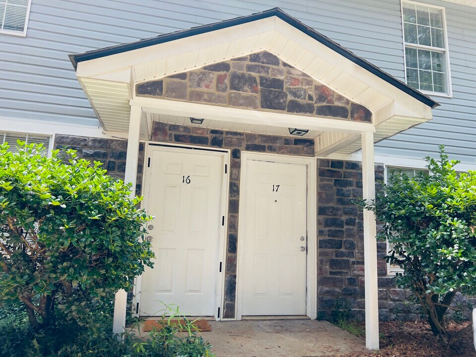 449 Evans St, Unit 4 in Homer, GA - Building Photo