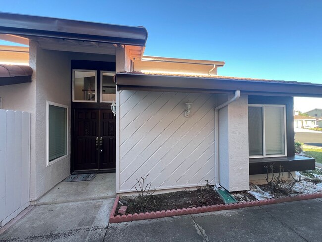 4821 Tipton Ct in Union City, CA - Building Photo - Building Photo