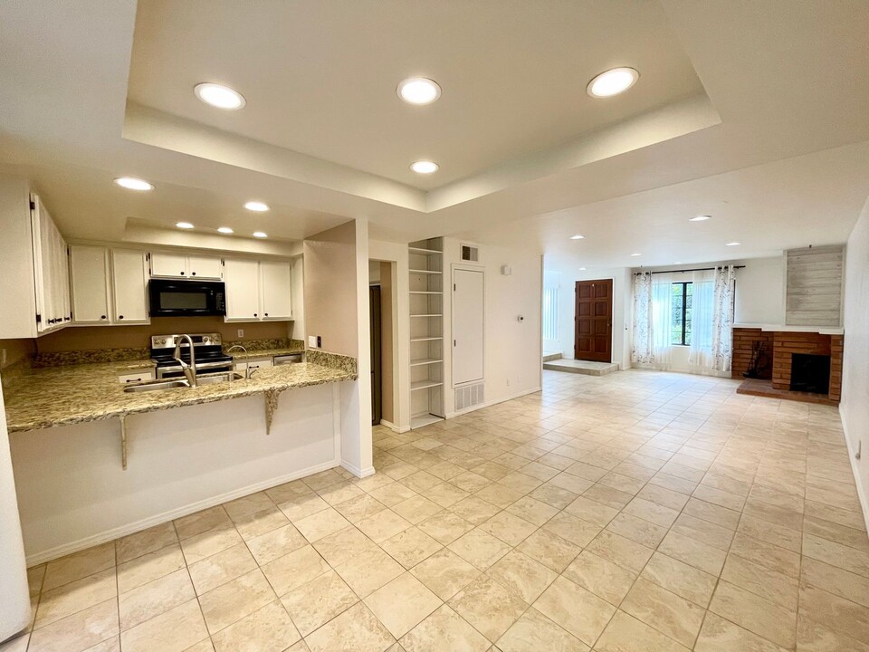 4064 Crystal Dawn Ln in San Diego, CA - Building Photo